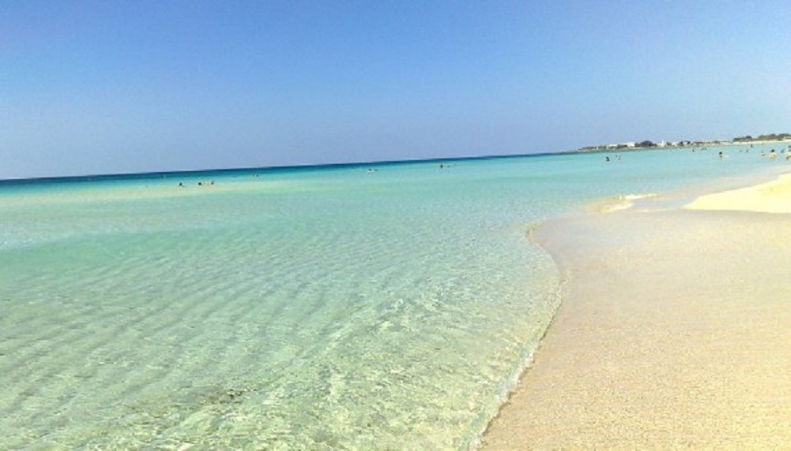 1_36_spiaggia_di_torre_lapillo.jpg